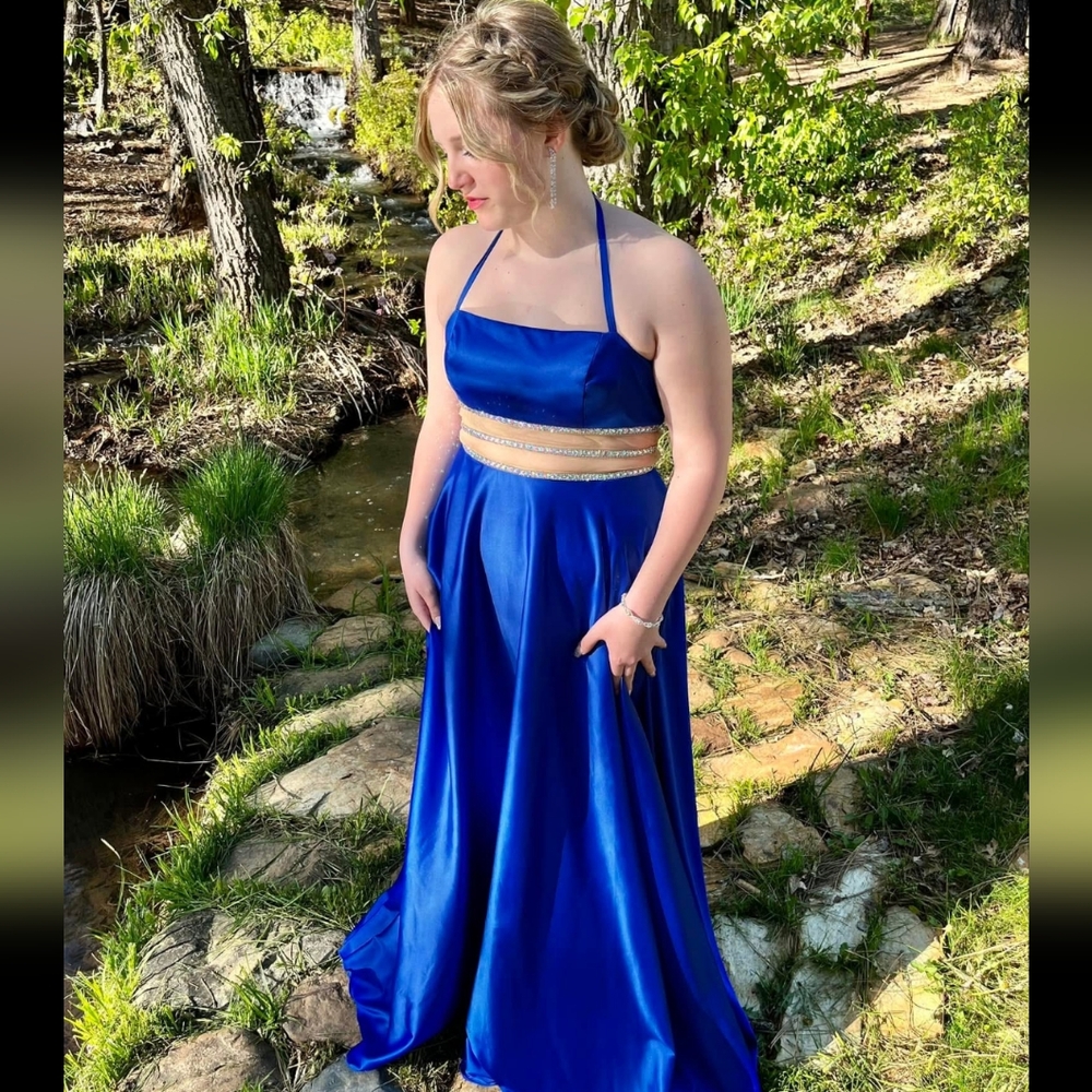 Woman's size 10 blue cocktail dress